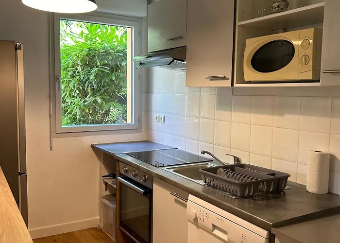 L'emile Lecrivain Parking Facile Apartment